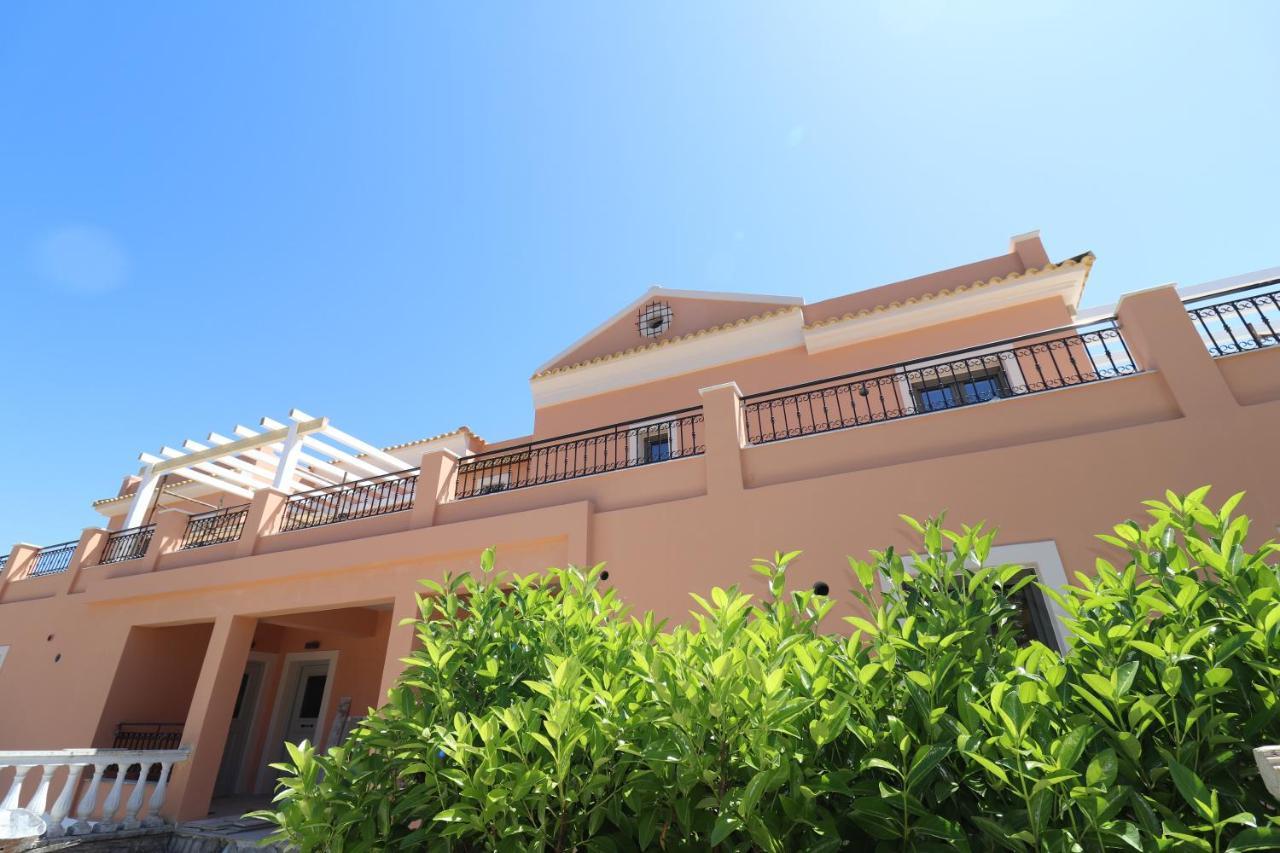 Onore Luxury Suites Kato Korakiana Exterior photo