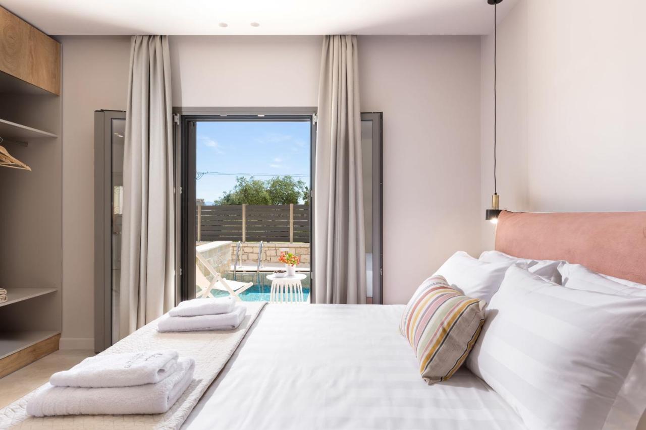 Onore Luxury Suites Kato Korakiana Exterior photo