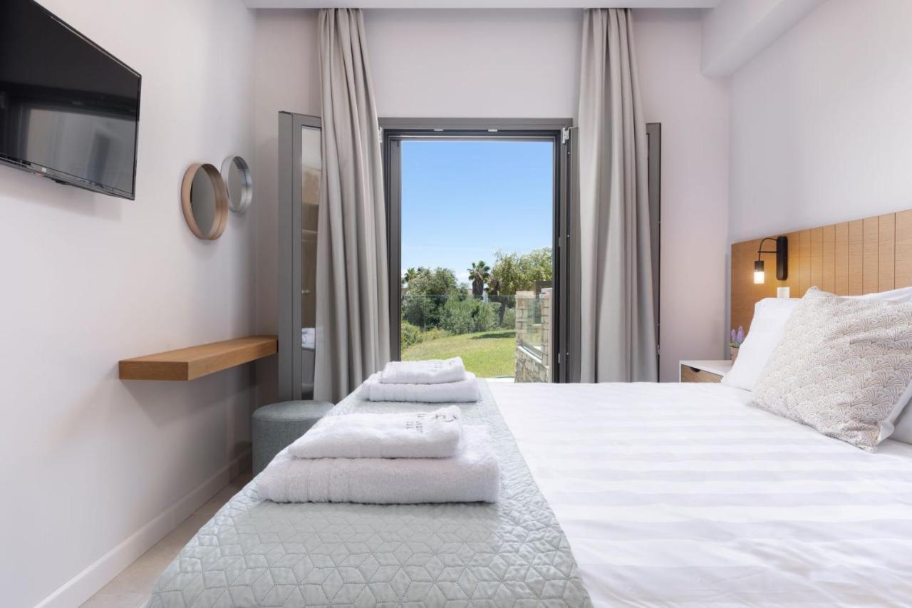 Onore Luxury Suites Kato Korakiana Exterior photo