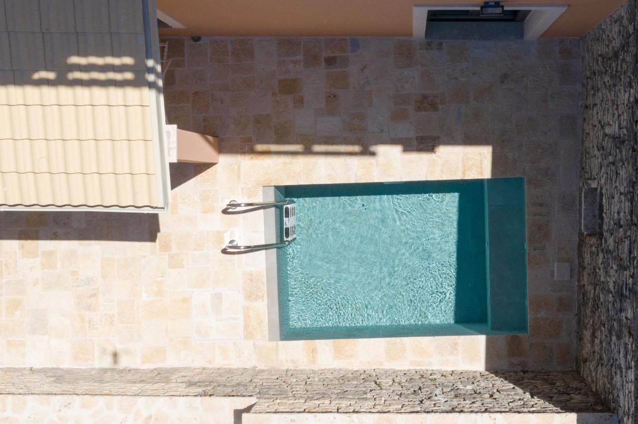 Onore Luxury Suites Kato Korakiana Exterior photo