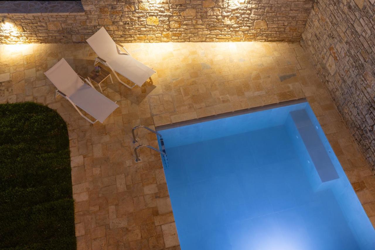 Onore Luxury Suites Kato Korakiana Exterior photo